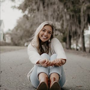 Meet your Posher, Ashton